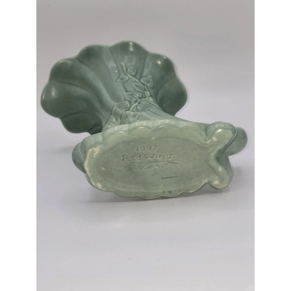 Red Wing Pottery vintage red